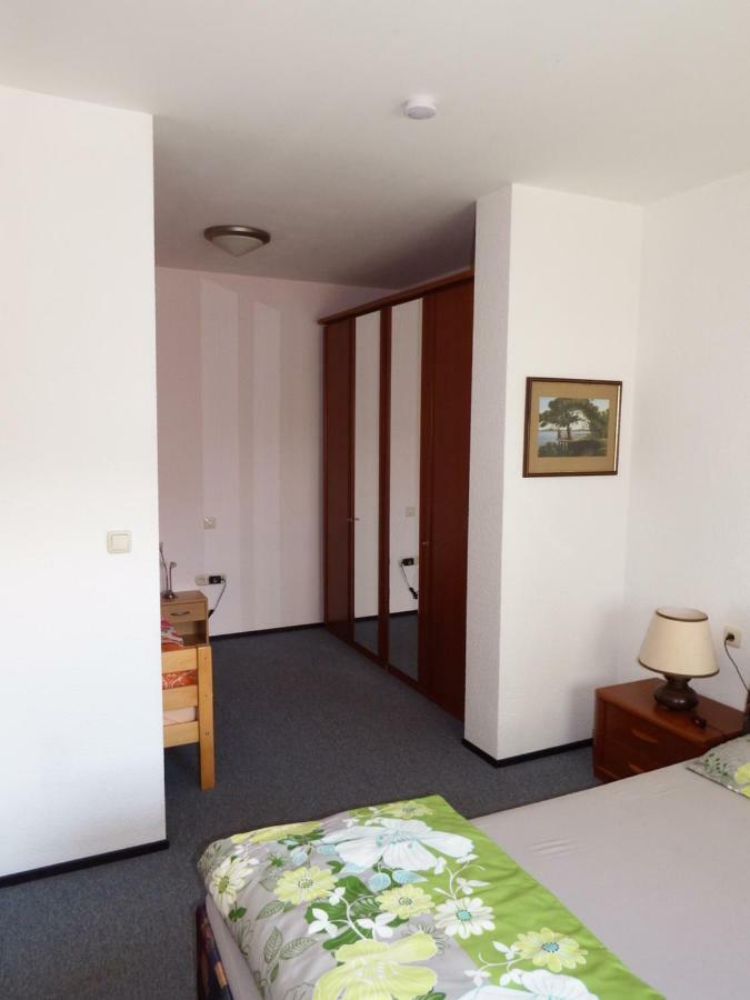 Nette Ferienwohnung Mit Eigenem Eingang Und Sonnenterrasse Idstein Kültér fotó