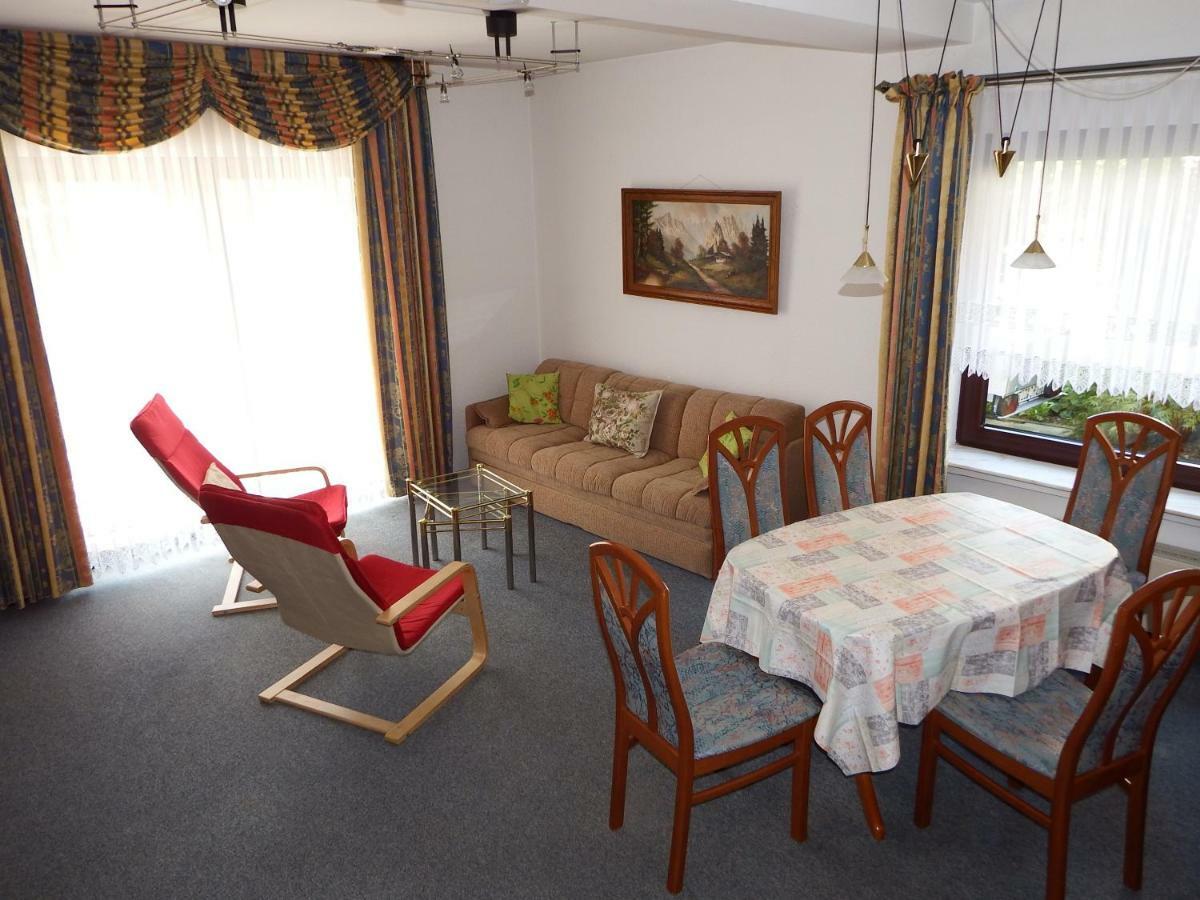Nette Ferienwohnung Mit Eigenem Eingang Und Sonnenterrasse Idstein Kültér fotó